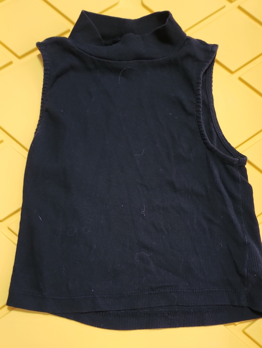 H&M Divided Black Ribbed Mock Neck Crop Top – Size Small